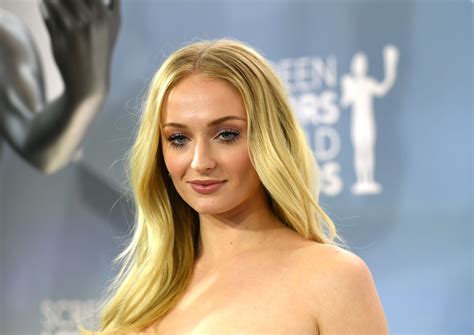 sophie turner leaked|Sophie Turner Slams Paparazzi for Taking Pics of Her .